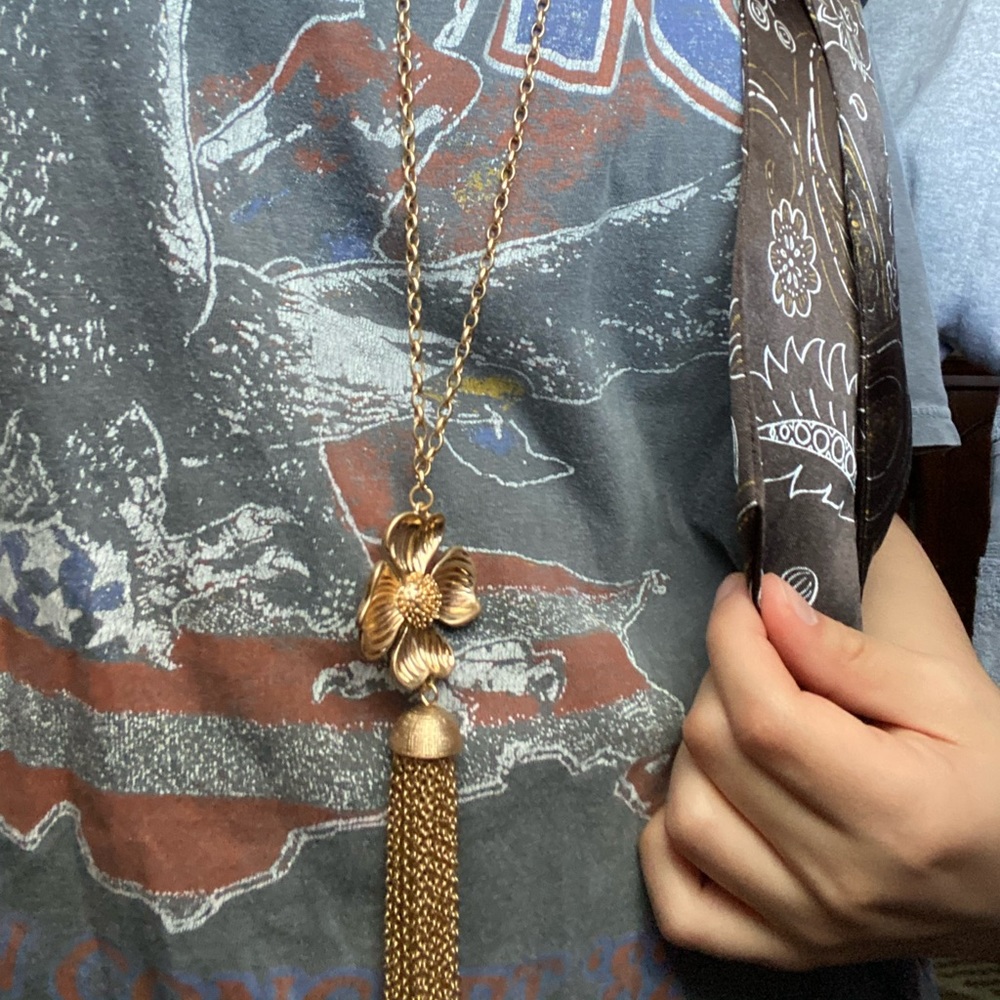 Banana Republic Metal Flower Necklace